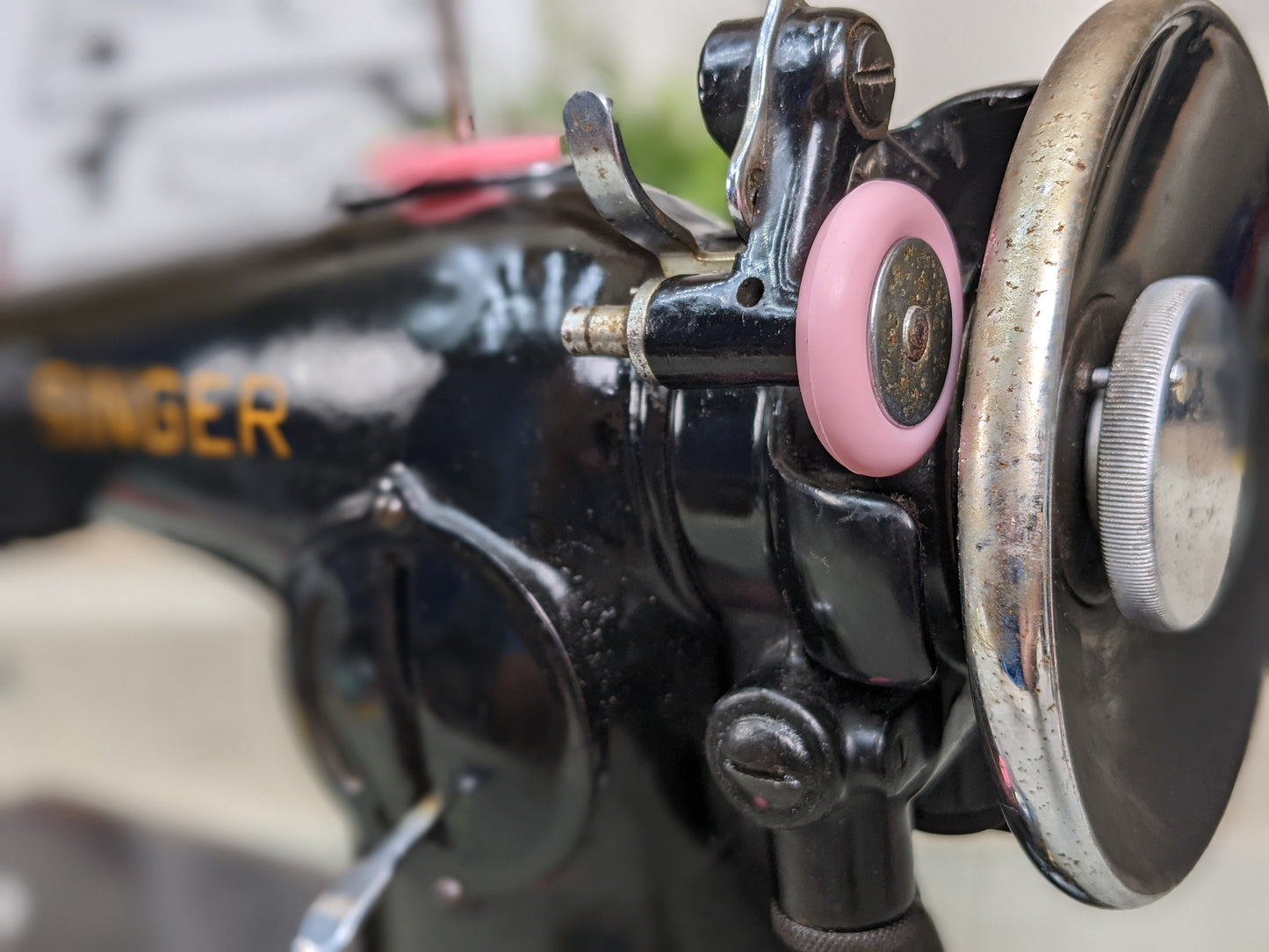 Pink! Bobbin Winder Tire With Pink! Felt Pads (3 Sets) Rubber tire for Singer Kenmore and most vintage sewing machines